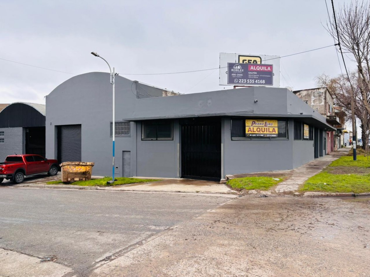 GALPON 450M2 CUB. CHAMPAGÑAT Y QUINTANA