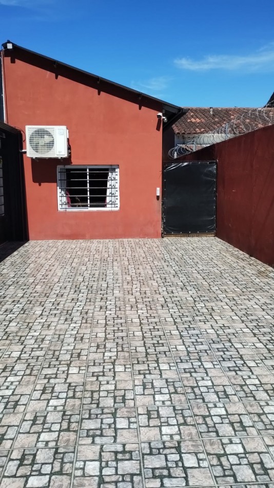 CASA 6 AMBIENTES. COLON AL 9000