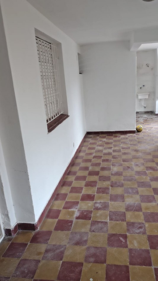 CASA 3 AMBIENTES. BOLIVAR AL 9300.