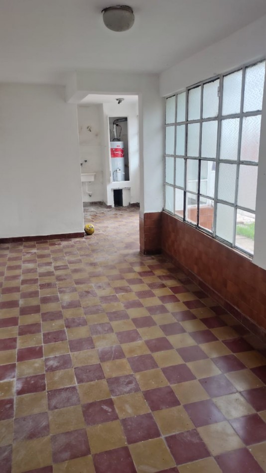 CASA 3 AMBIENTES. BOLIVAR AL 9300.