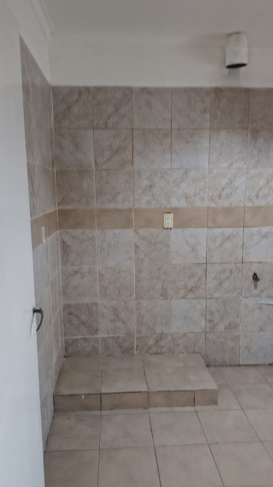 CASA 3 AMBIENTES. BOLIVAR AL 9300.