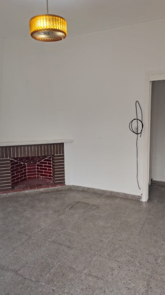 CASA 3 AMBIENTES. BOLIVAR AL 9300.