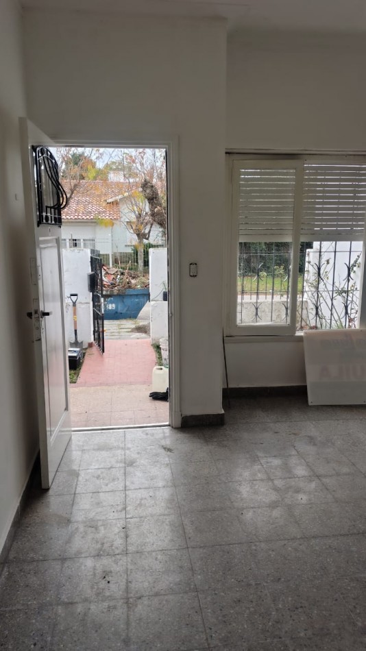 CASA 3 AMBIENTES. BOLIVAR AL 9300.