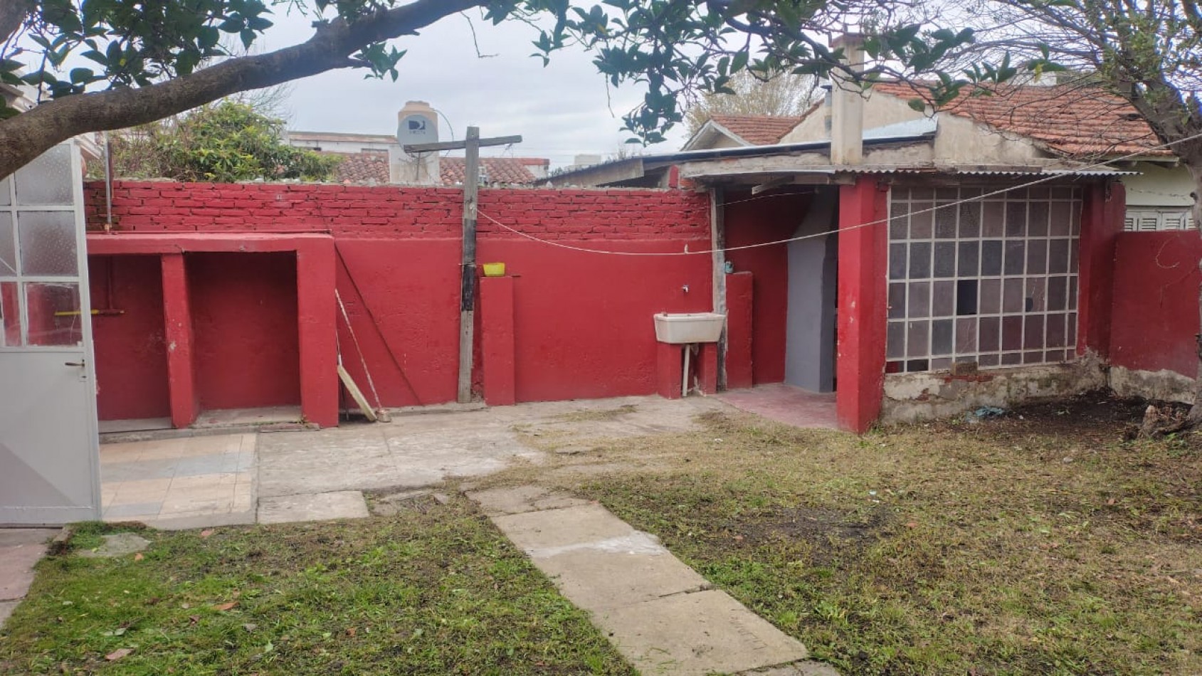 CASA 3 AMBIENTES. BOLIVAR AL 9300.