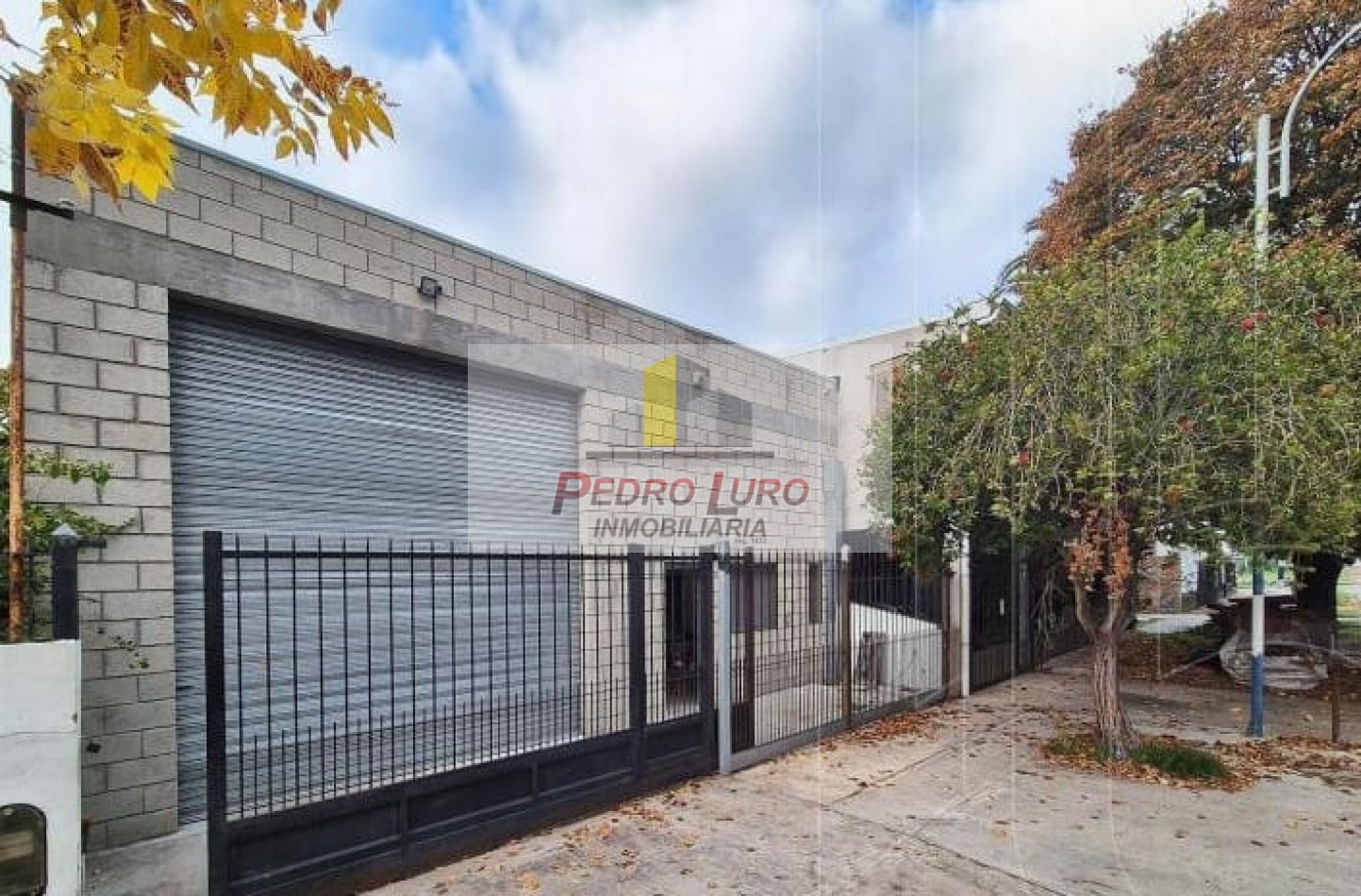 GALPON 334M2 CUB. ZONA: LAS AVENIDAS. (valentini al 1100)