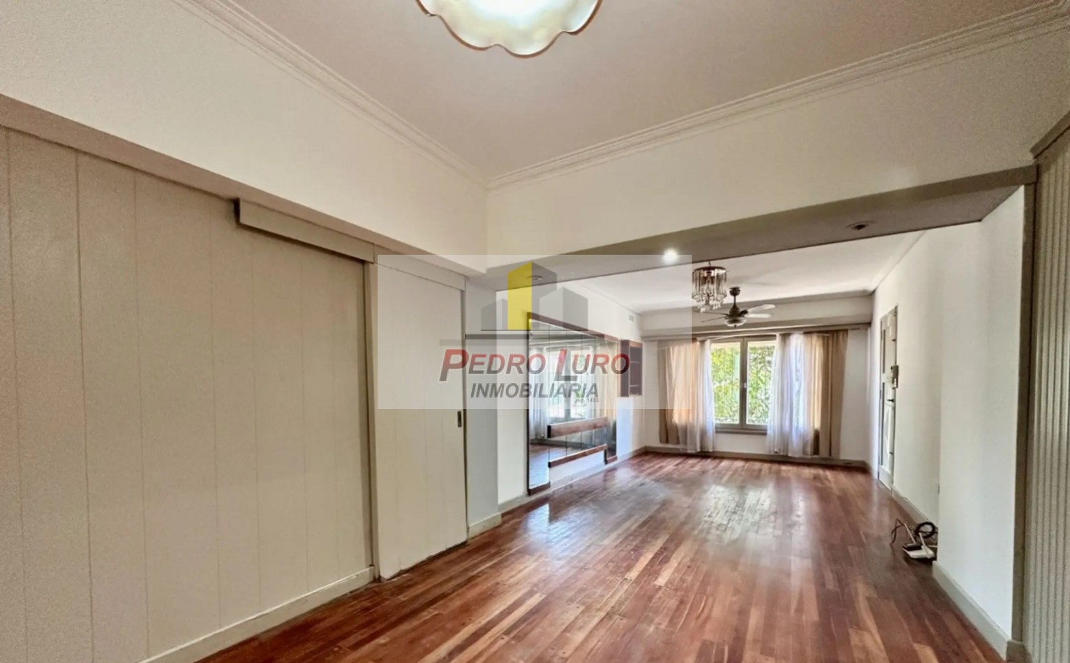 CASA 4 AMBEINTES + DEPARTAMENTO EN PLANTA ALTA. BELGRANO AL 6500