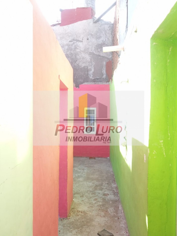 LOCAL  100M2 APROX. CORONEL SUAREZ AL 700