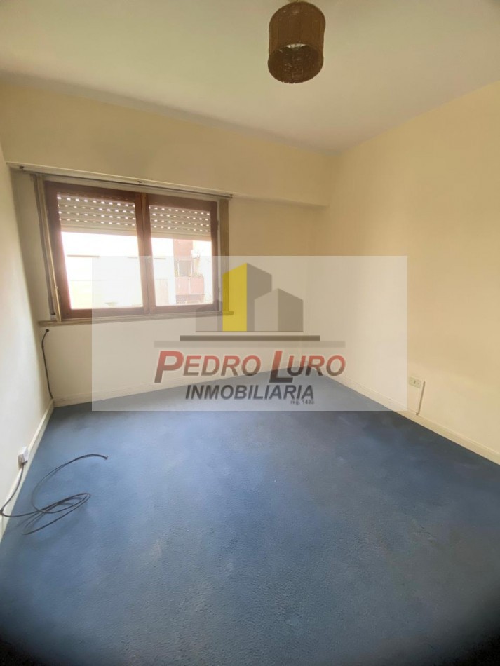 DEPARTAMENTO 3 AMBIENTES. CON COCHERA DESCUBIERTA. BAHIA BLANCA AL 2700