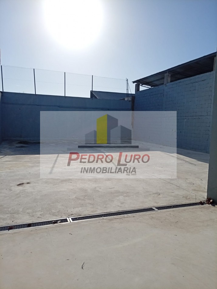 GALPON A ESTRENAR DE 250M2 CUB. + 100M2 DESCUB. SAN MARTIN AL 6700