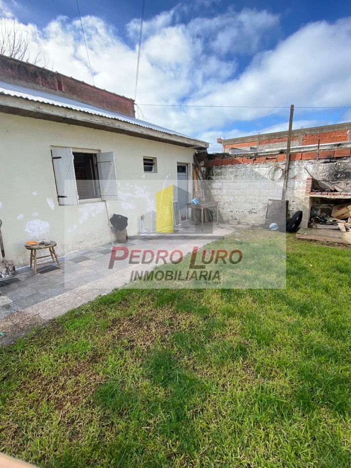 CASA 3 AMB. + DEPENDENCIA. FALUCHO AL 6800