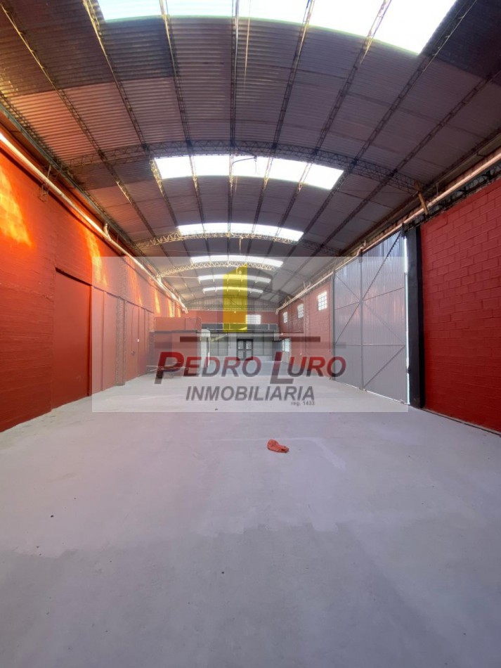 GALPON 300M2+200M2 CARGA DESCARGA. LURO Y PIGUE