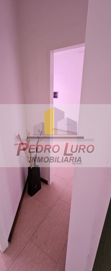 CASA EN PLANTA ALTA 4 AMBIENTES. LURO AL 7200