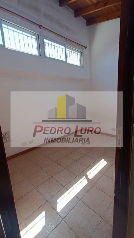 CASA EN PLANTA ALTA 3 AMB. SIRIA 2100