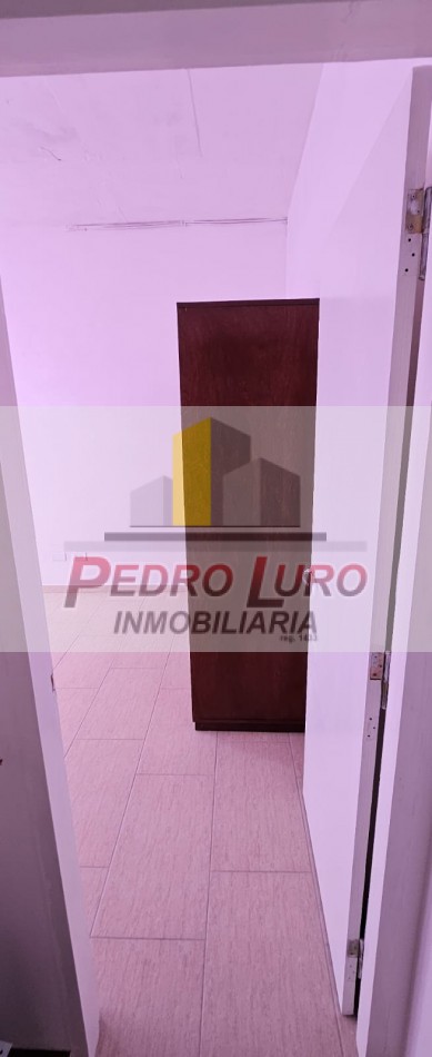 CASA EN PLANTA ALTA 4 AMBIENTES. LURO AL 7200