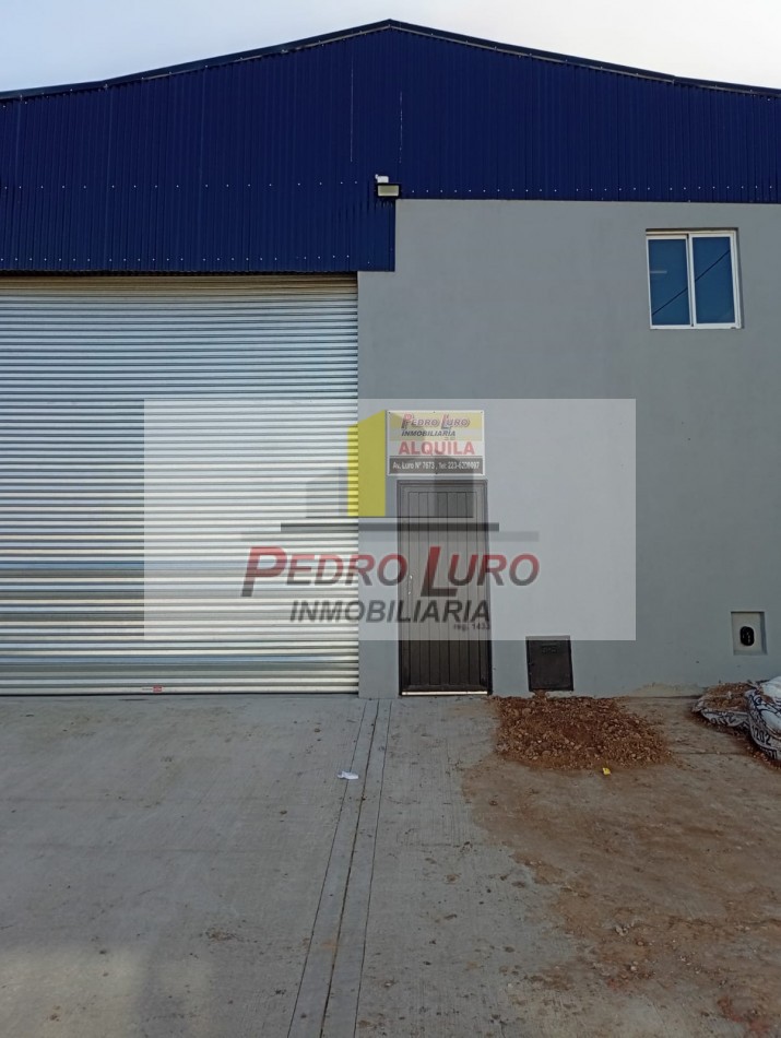 GALPON A ESTRENAR DE 250M2 CUB. + 100M2 DESCUB. SAN MARTIN AL 6700