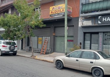 CASA EN PLANTA ALTA. AMOBLADA. LURO AL 6500