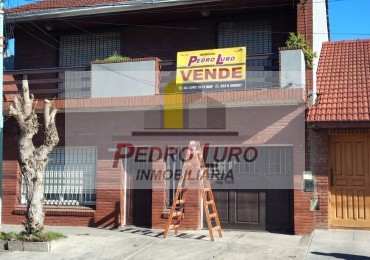 CASA 4 AMBEINTES + DEPARTAMENTO EN PLANTA ALTA. BELGRANO AL 6500