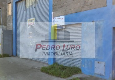 GALPON. 700M2 . LURO AL 10.000